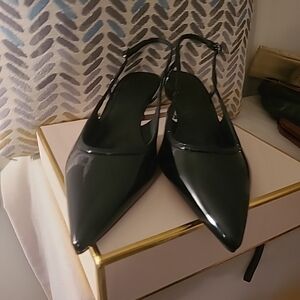 ASOS DESIGN Strut slingback mid heeled shoes in black patent leather